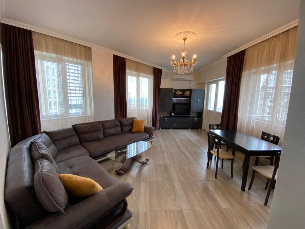 Gorgiladze Black Sea Apartment Batumi Exterior photo